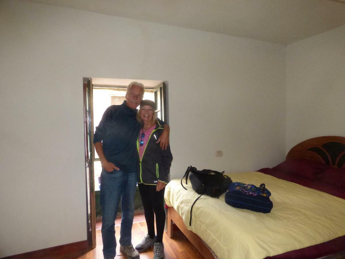 The Grasshopper Hostels Av Alta กุสโก ภายนอก รูปภาพ