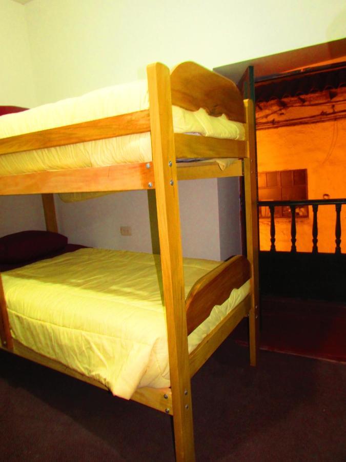 The Grasshopper Hostels Av Alta กุสโก ภายนอก รูปภาพ
